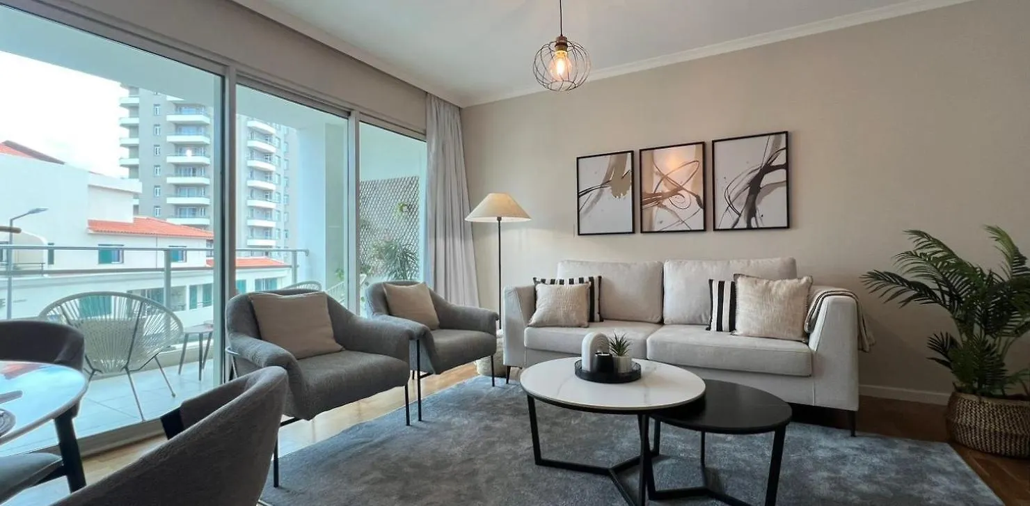 Modern Urban Apartment Funchal