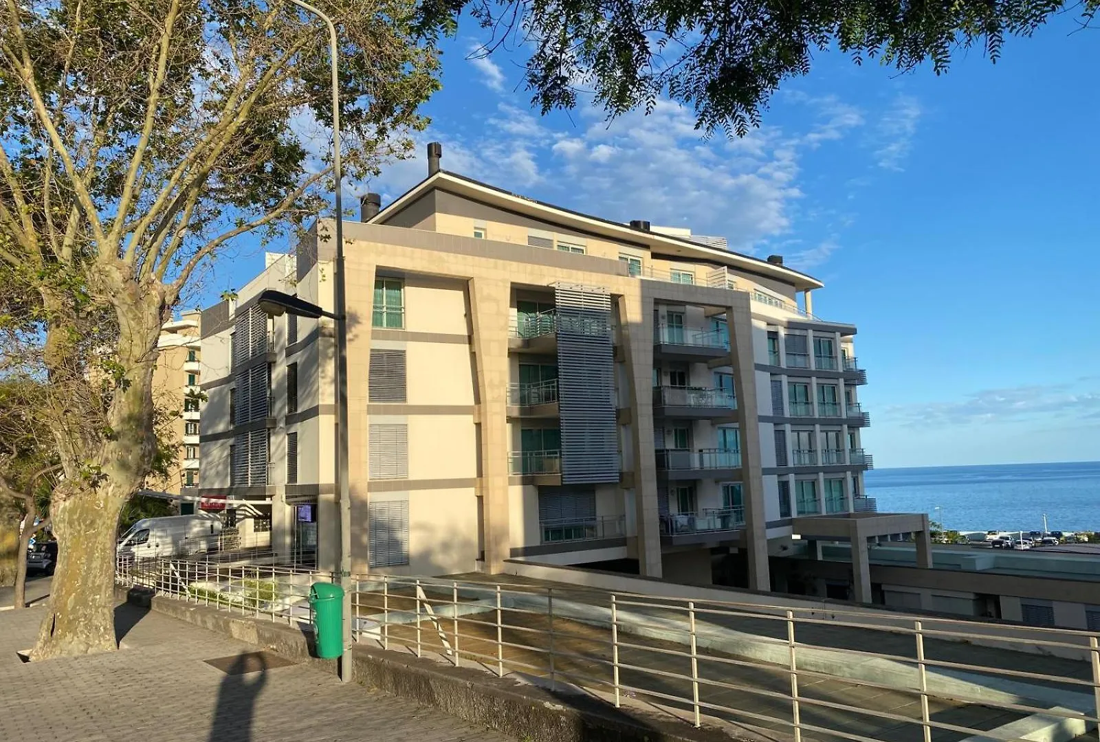 Modern Urban Apartment Funchal